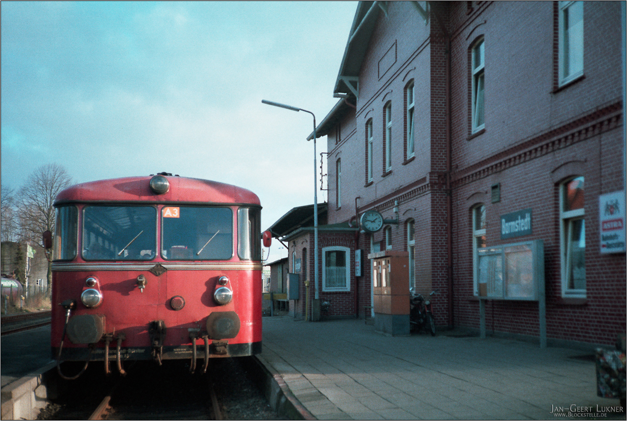 http://www.blockstelle.de/anderes/EBO-Schienenbusse/S0001102Barmstedt.jpg